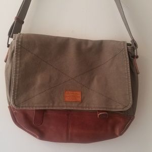 Lucky Brand Collectibles messenger bag